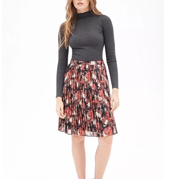 Forever 21 Contemporary Floral Pleated Skirt S M - Picture 6 of 6